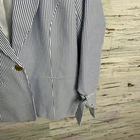 Anne Klein blue striped blazer size small - Picture 3 of 9